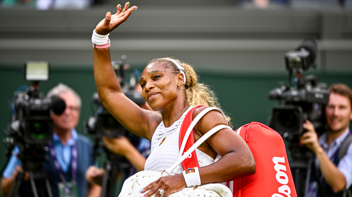 YY体育官方 - YY体育平台 2026 赛果解析：Serena Williams 重返温网虽有闪光却憾负 Maya Joint
